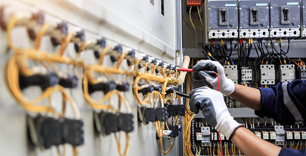 Professional Electrician technician working in Smithville, NJ